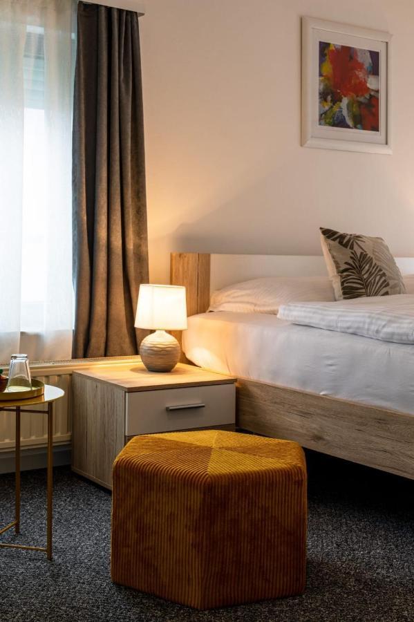 자그레브 Four Roses B&B 외부 사진