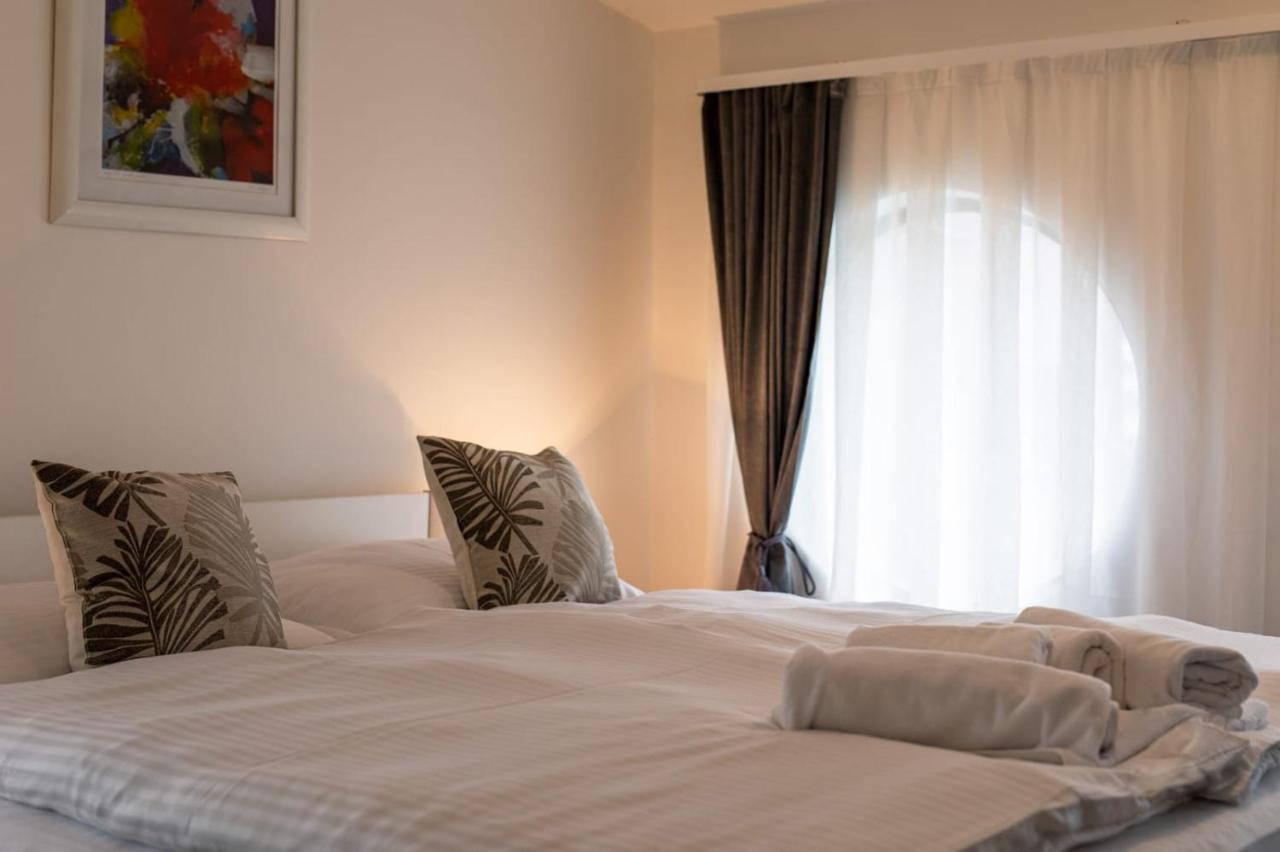 자그레브 Four Roses B&B 외부 사진