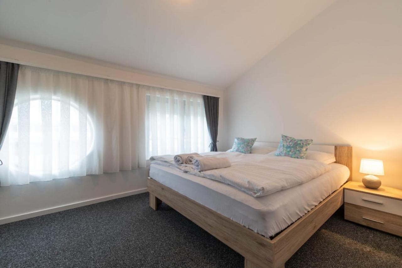 자그레브 Four Roses B&B 외부 사진