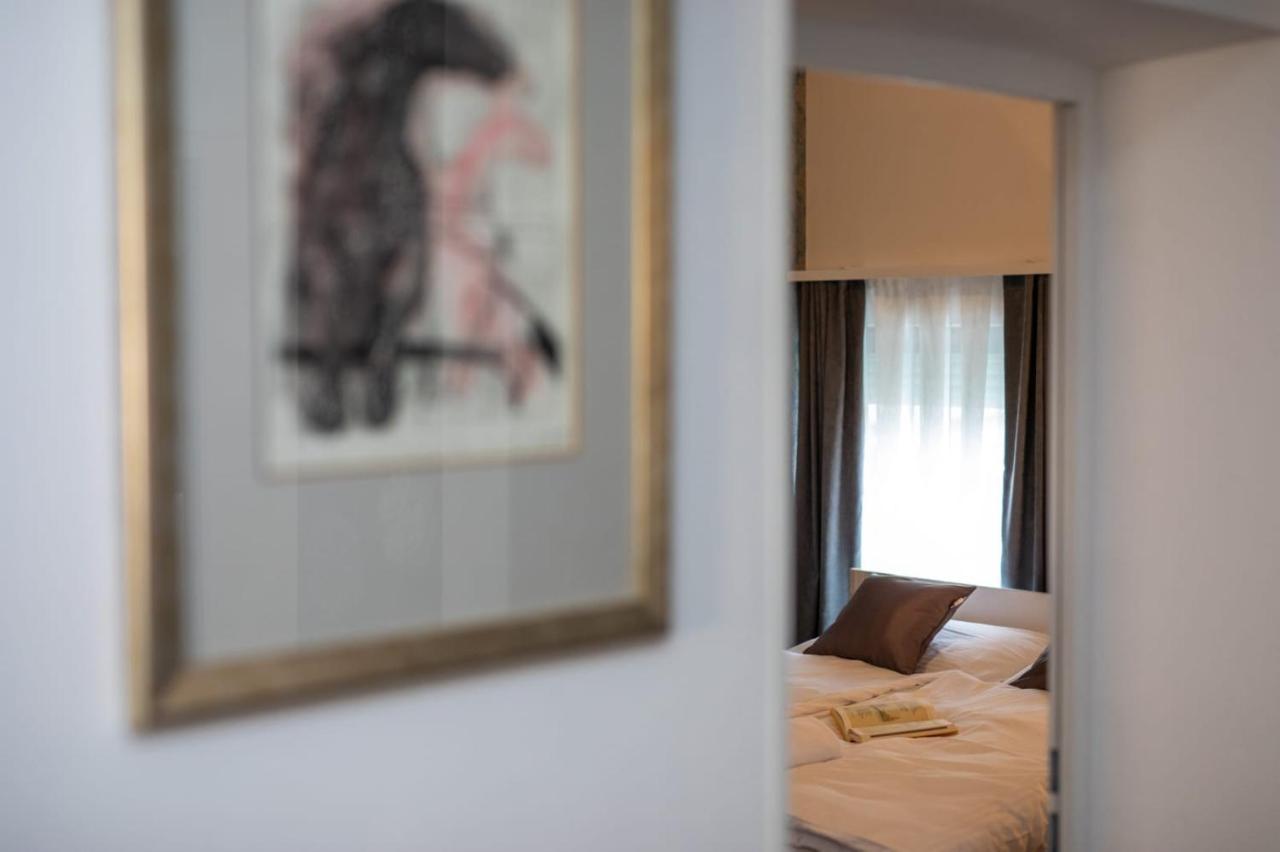자그레브 Four Roses B&B 외부 사진